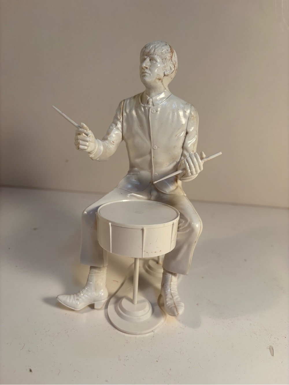 Vintage 1964 Revell white plastic modrl of Ringo Starr